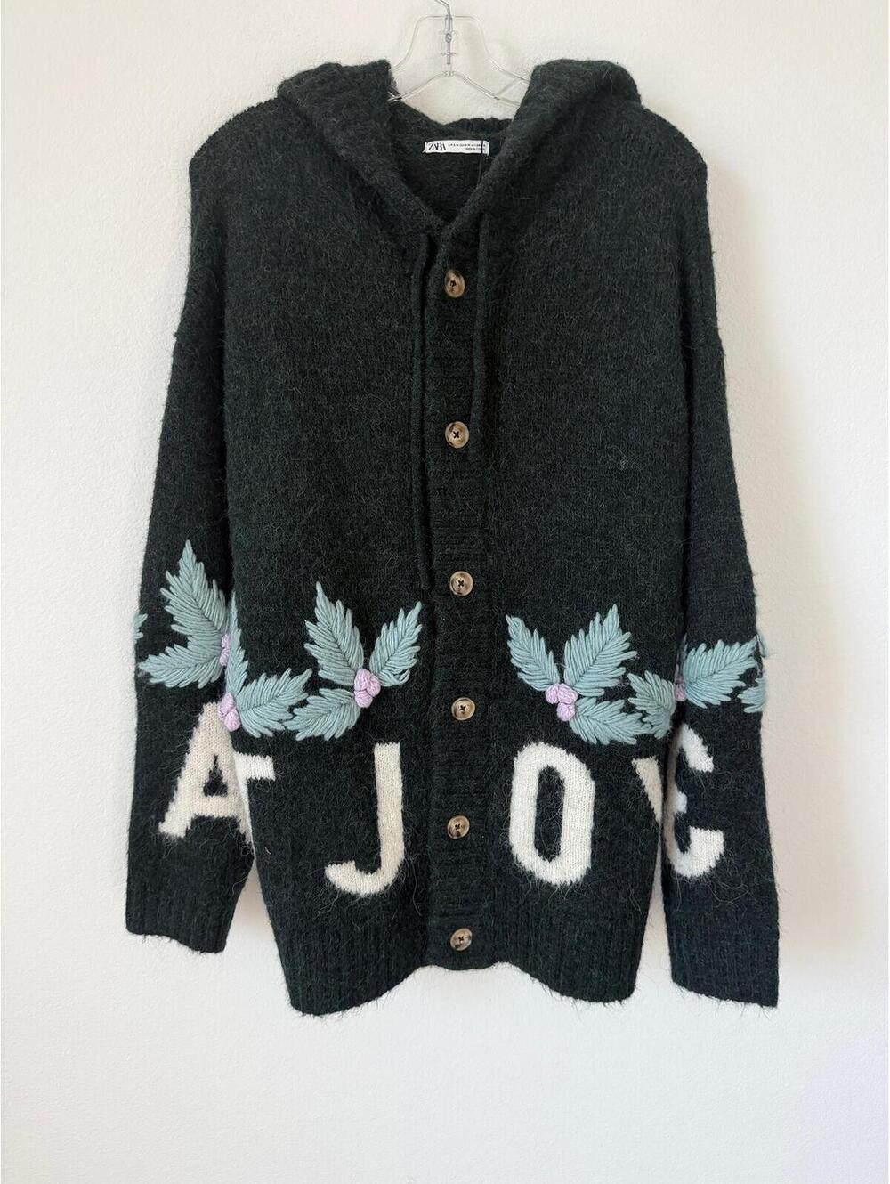 ZARA Long Sleeve Button Front Hooded Embroidered Cardigan Sweater Size S-M